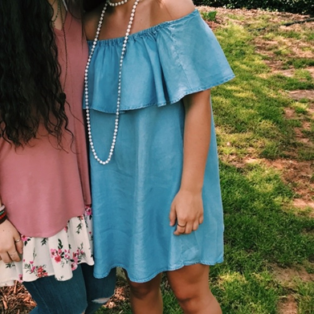 Strapless dress